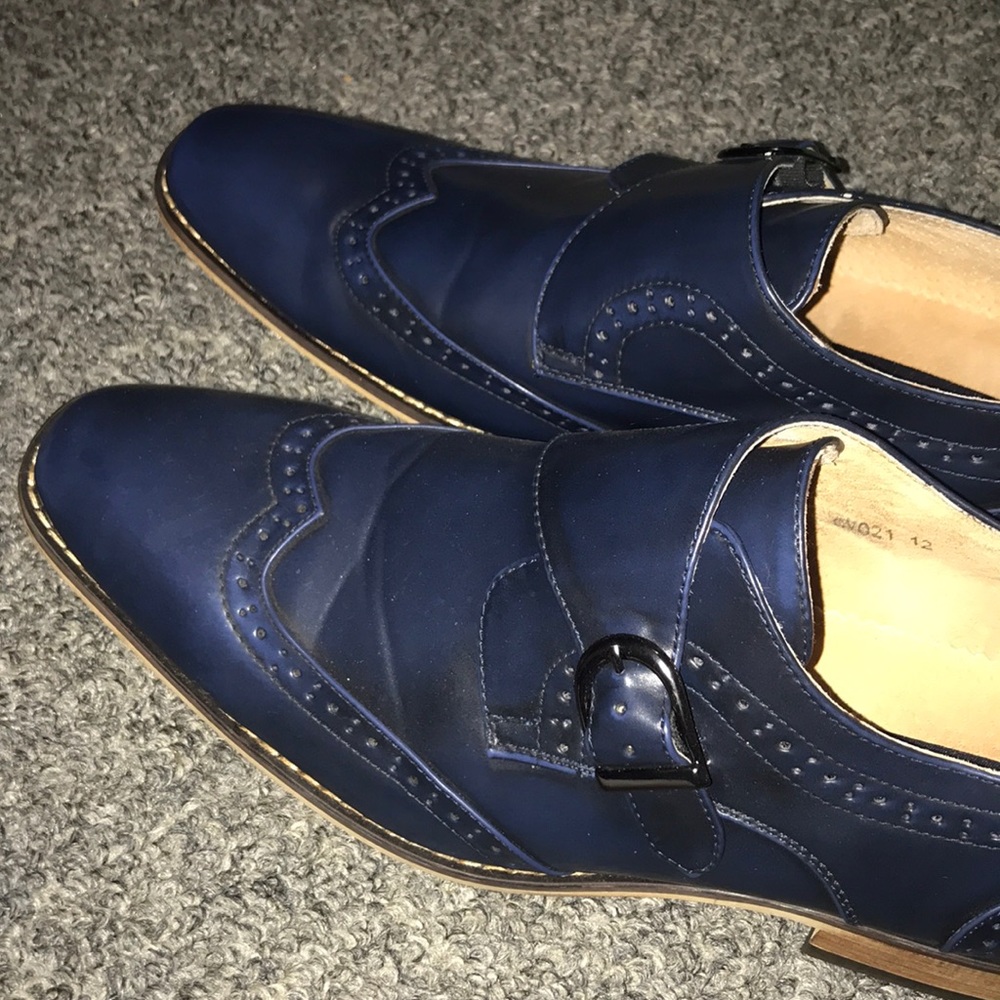 Men’s dress shoes